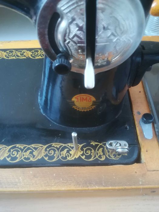 Швейна машинка ретро з ручним приводом Подольск  в робочому стані