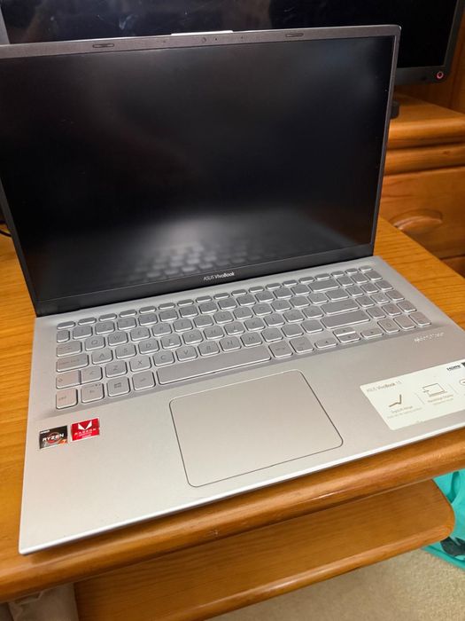 Asus VivoBook Ryzen7
