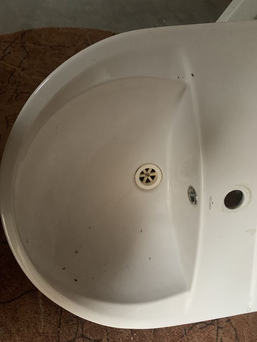 Sprzedam kompakt WC i umywalke firmy cersanit