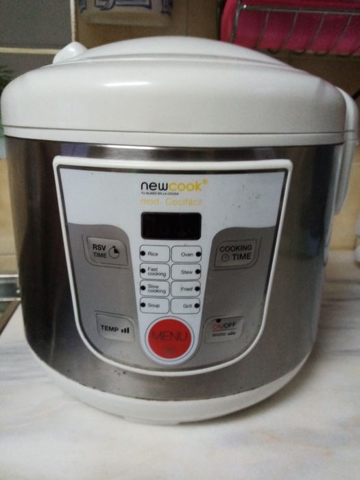 Vendo panela elétrica como novo pouco uso