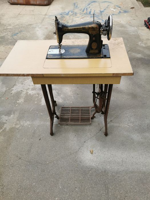 Máquina de costura Singer