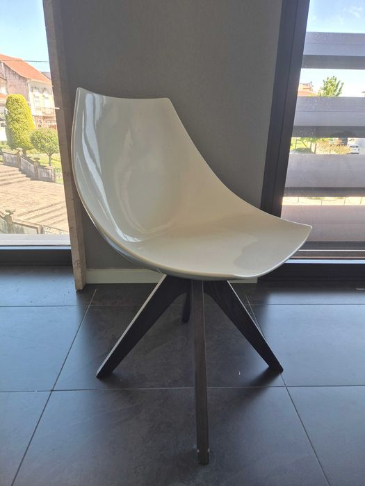Conjunto de cadeiras de jantar "Gamma" by Pianca - INTERFORMA