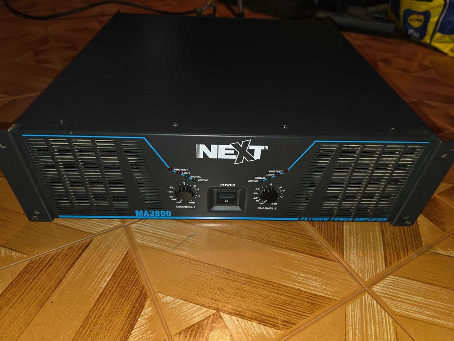 Amplificador Next 3800