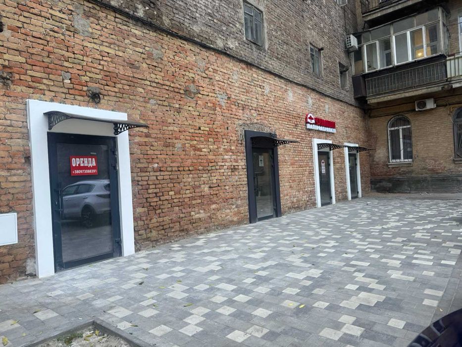Продам комерційне приміщення район вул. Пастера