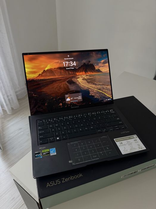 Laptop Asus ZenBook 14X OLED