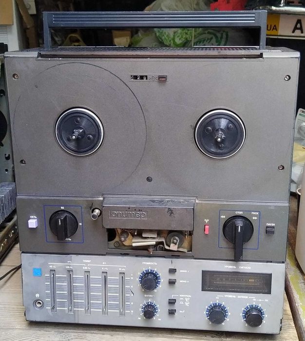 Магнитофон Юпитер