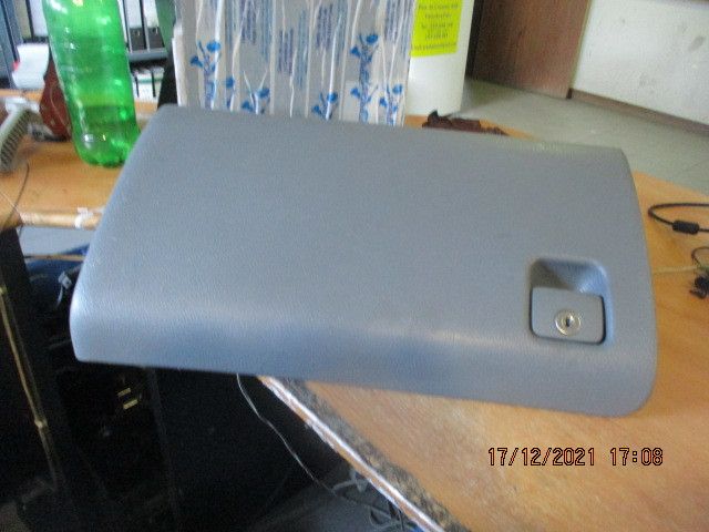 Porta luvas PEUGEOT 406 (8B)