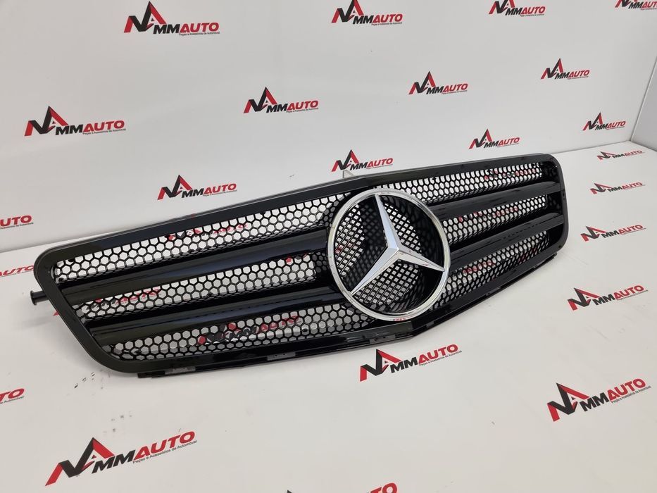 Grelha Frontal Mercedes C W204 AMG 2 Lâminas Preta