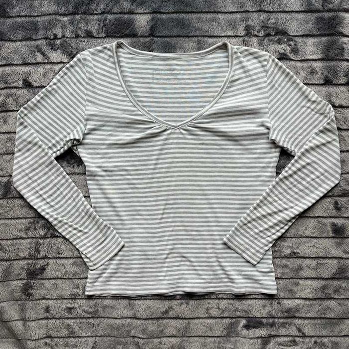 Szaro biała bluzka w paski