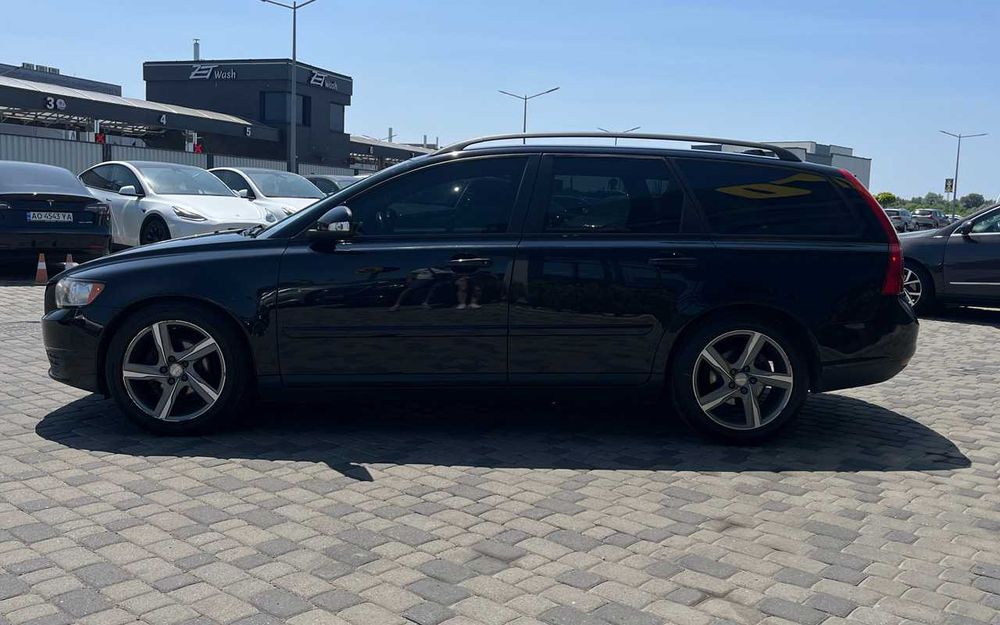 Volvo  V50  2010