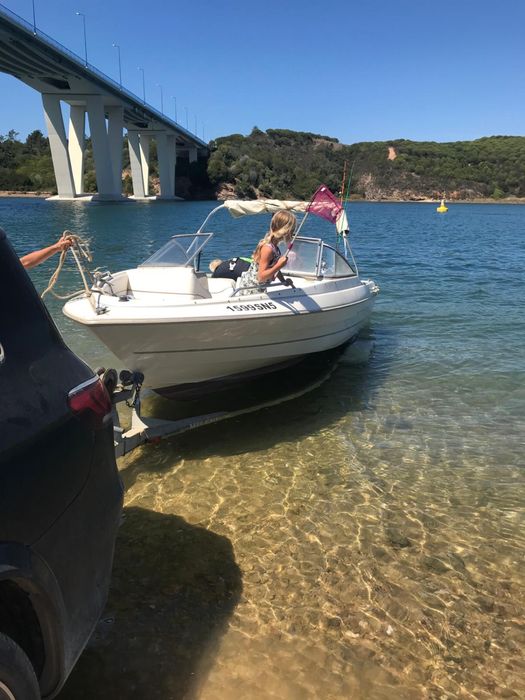 Bayliner Capri 1950