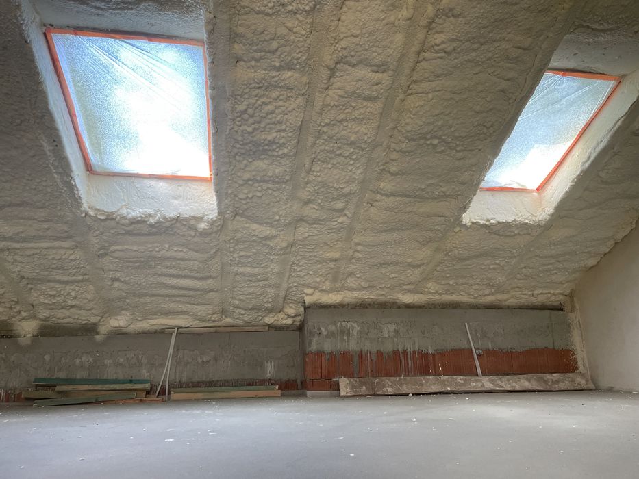 Ocieplenie dachu pianką Docieplenia Izolacja poddasza cały ŚLĄSK