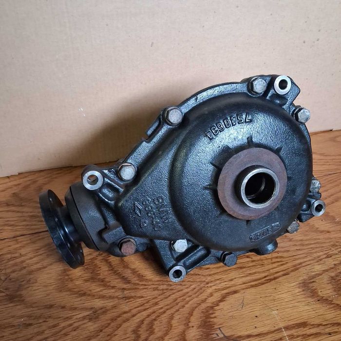 Dyferencjał BMW F10 E70 tył przełożenie 2.45 82 TKM  ORYGINAŁ