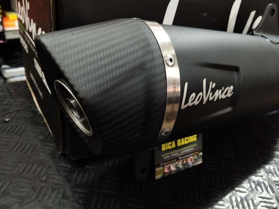 Escape LEOVINCE Yamaha XMAX 400 de 2016 a 2018