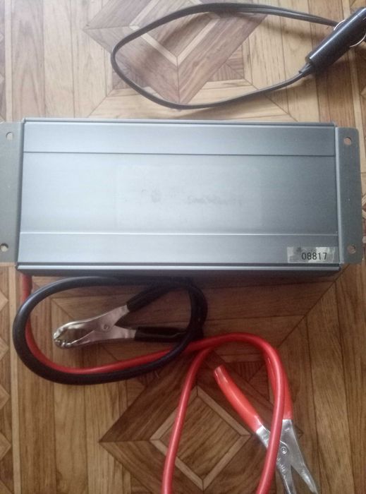 Инвертор E-ast 24в/220в 500/1000W апроксим. синус