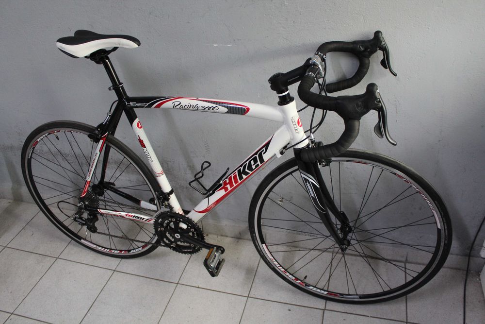 Rower szosowy Hiker Racing, Rama 55 cm, Alu, Koła 28",Campagnolo Xenon