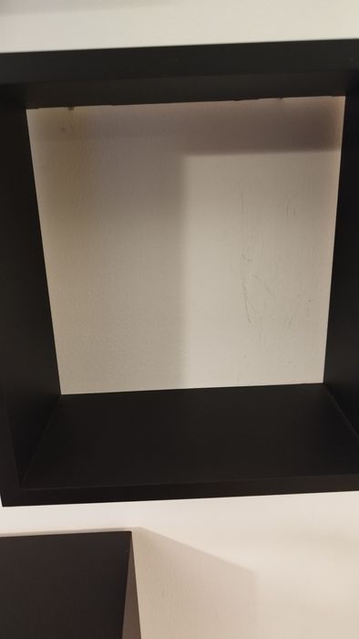 Conjunto de três cubos pretos