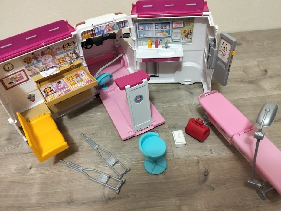 Karetka Barbie orginalna