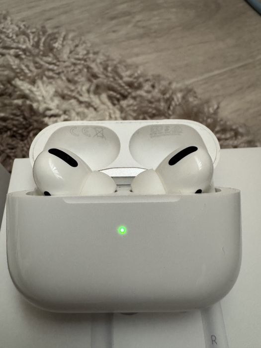 Airpods pro 1 поколения Оригинал
