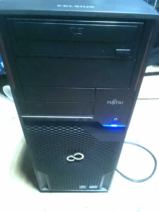 Fujitsu Siemens M720, Xeon 4 x 3,6Ghz, 32GB RAM, 2TB