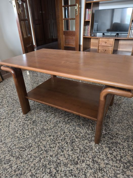 Mesa de Centro Cerejeira
