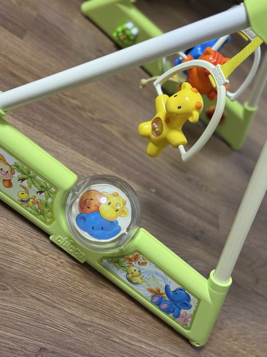 Рама з брязкальцями CHICCO  Щасливі джунглі