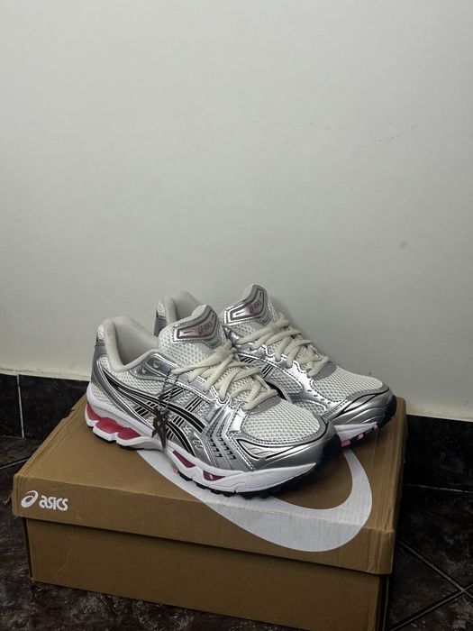 GEL-KAYANO 14 silver/white/pink
