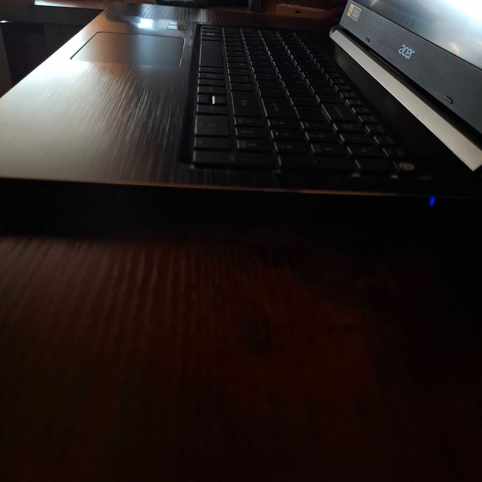 Laptop Acer Aspire 5 stan techniczny i wizualny idealny