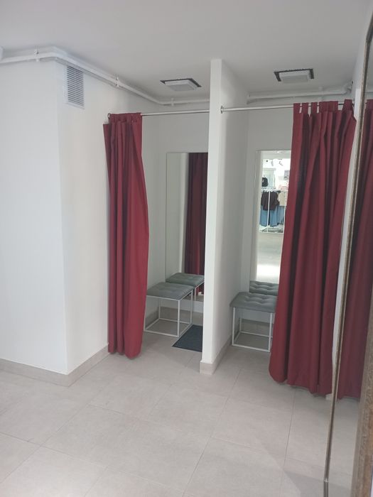 Продам приміщення  на Вокзальній навпроти Трашу!