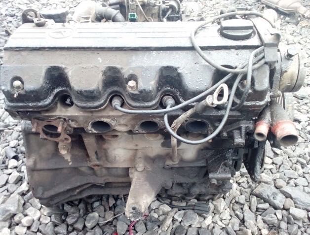Двигатель Мотор ГБЦ Головка Mercedes OM601 602 603 124 210 140