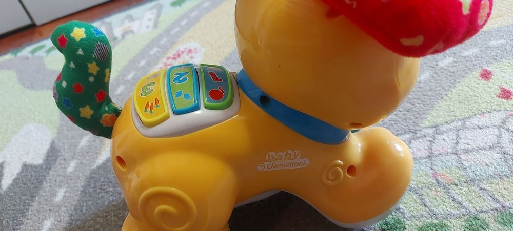 Cão cucu clementoni