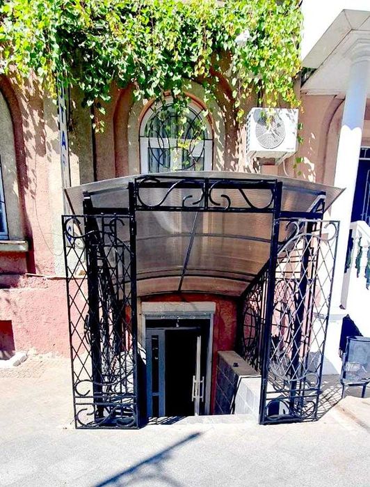 Продажа аренда фасад центр Горсад Дерибасовская