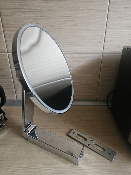 lusterko kosmetyczne iLook move niemieckiej marki KEUCO