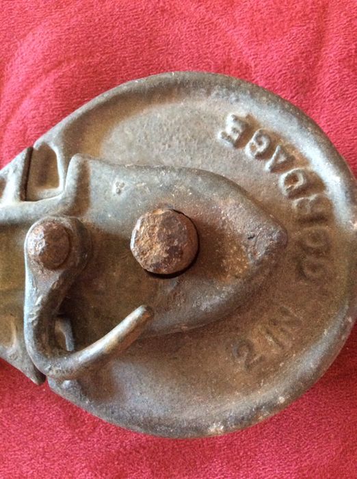 Roldana / gancho em ferro