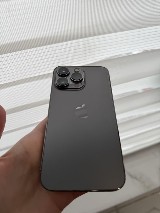 Iphone 13 pro 128 гб чорний