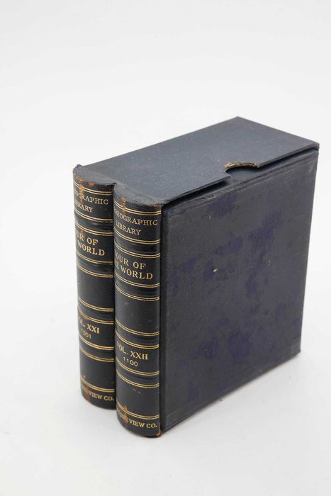 53 estereoscopias com curiosas imagens de todo o Mundo. 1900 a 1930.