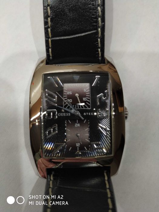 Relogio Guess Steel em estado IMACULADO