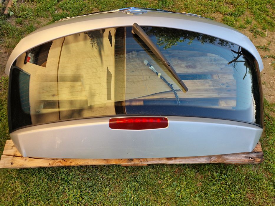 Klapa bagażnika Opel Astra H III