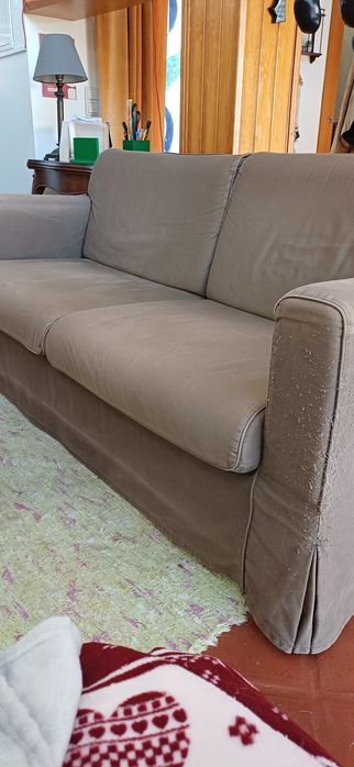 Sofá 2/3 lugares com capas descartáveis