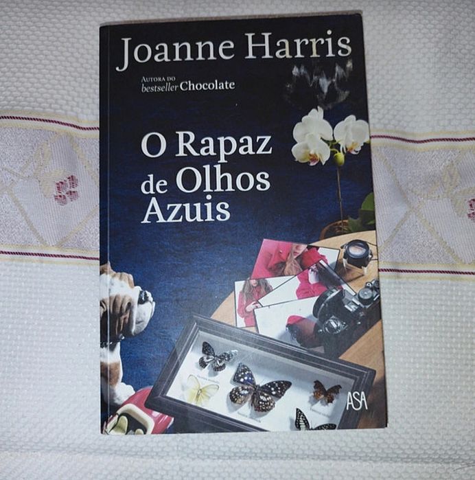 O Rapaz de Olhos Azuis
de Joanne Harris