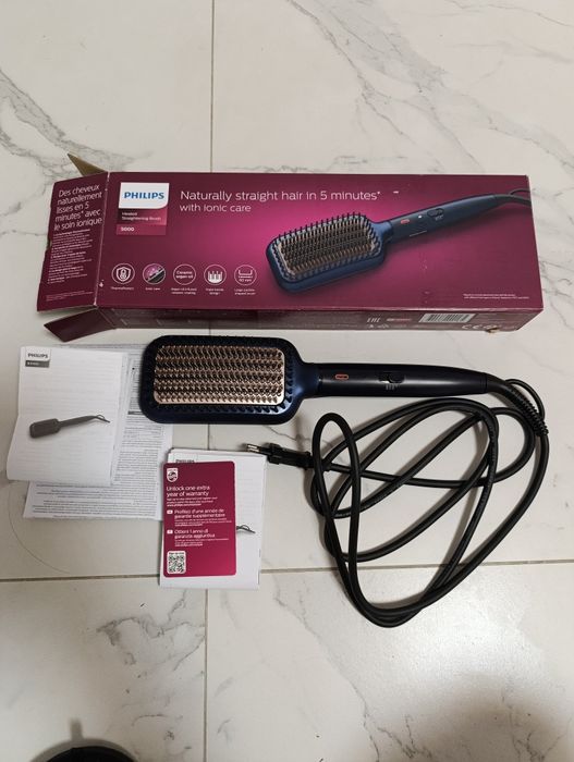 Щітка-випрямляч для волосся Philips 5000
серії 5000