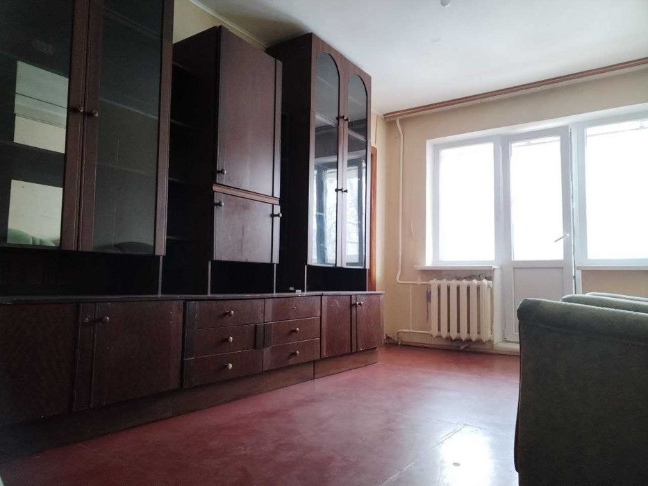 Продаж трикімнатної квартири