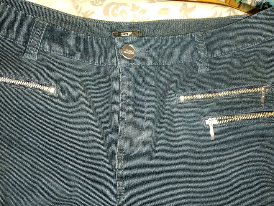 5 par dużych spodni