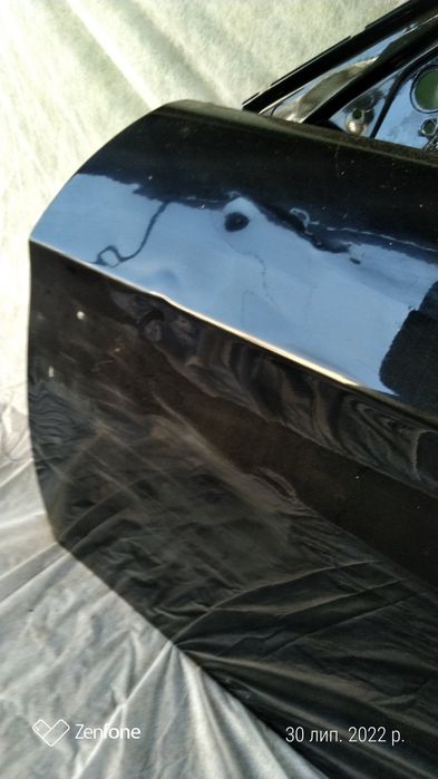 Продаються двері ліва передня до BMW