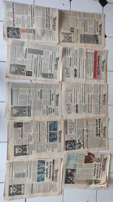 54 Jornais Tempo - Anos 70 e 80