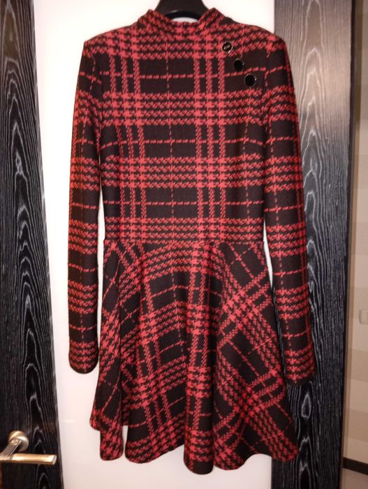 Крутое брендовое платье GUESS, новое суперцена!