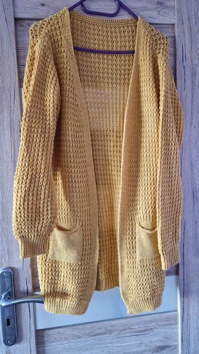 Kardigan długi sweterek musztardowy