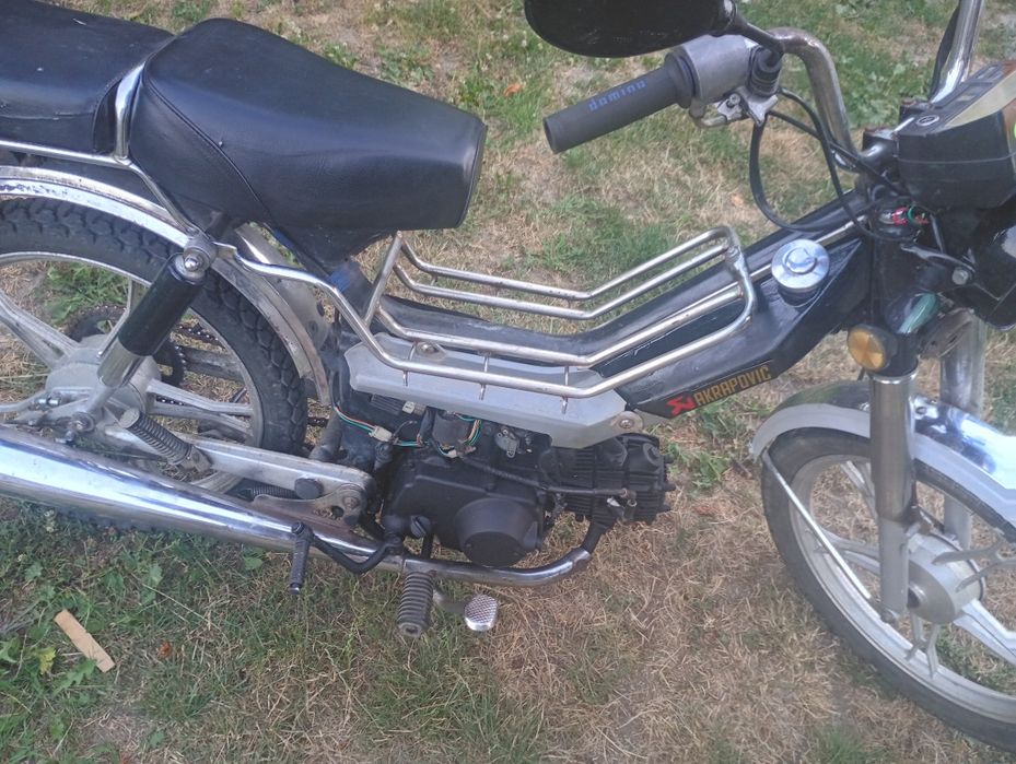 Продаєця дельта 72