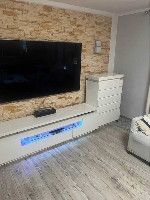 Komplet mebli do salonu.