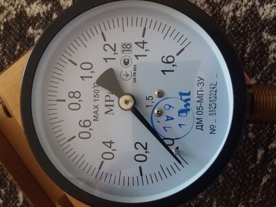 Манометри WIKA та інші